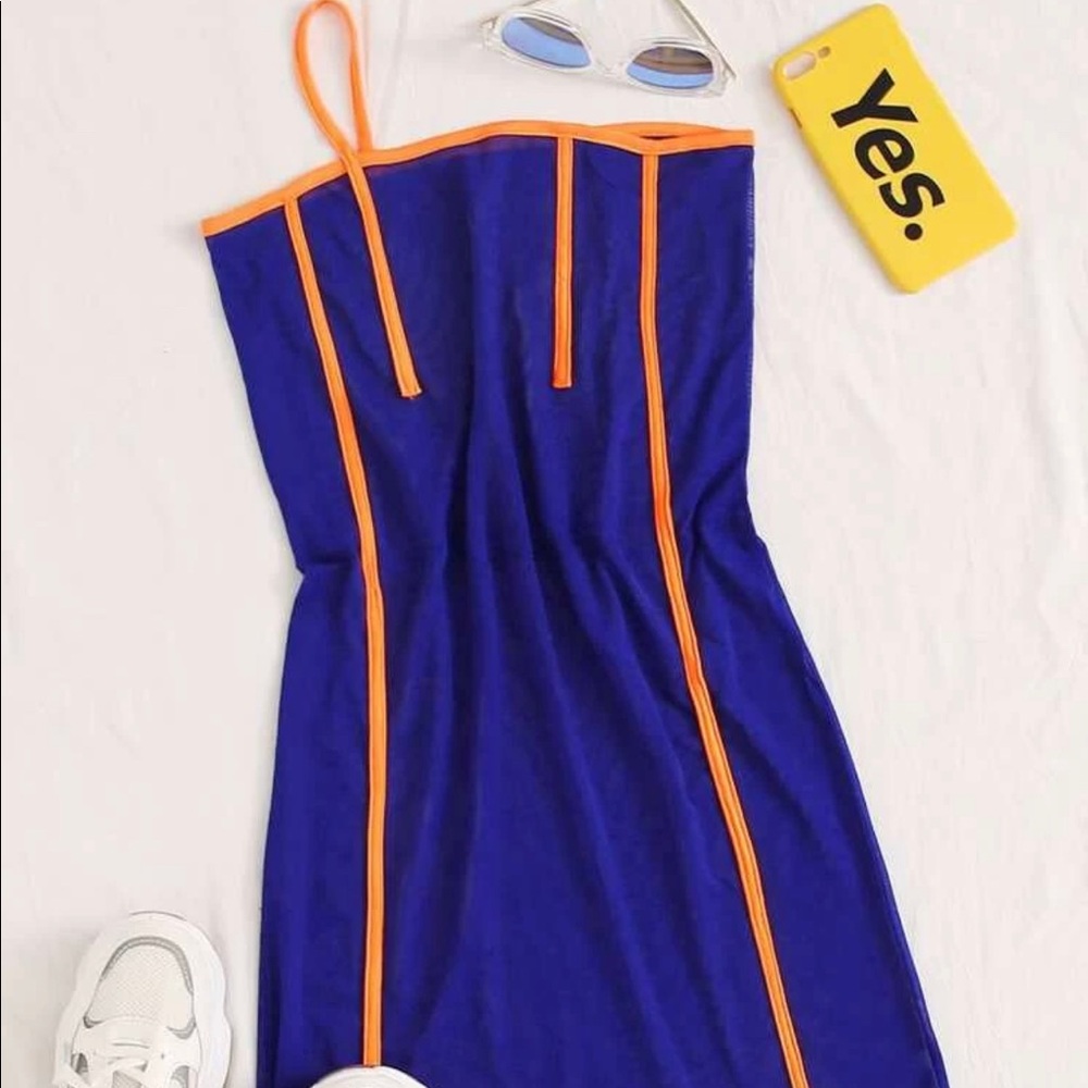 💙 NWOT Cute mesh cover up dress - medium